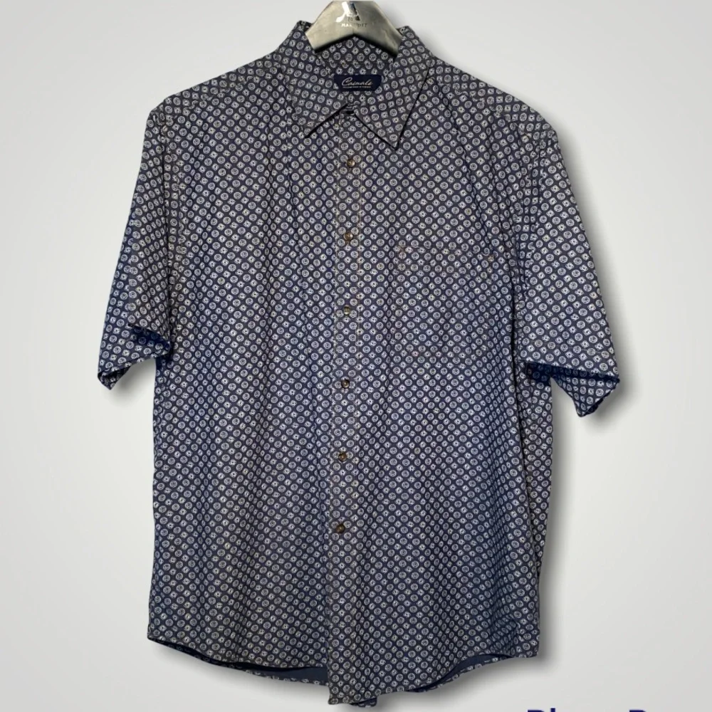 Roundtree & Yorke Casuals men’s shirt sleeve shirt. Size XL